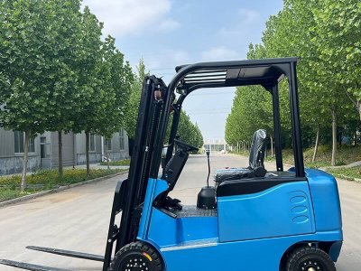 Electric Forklift